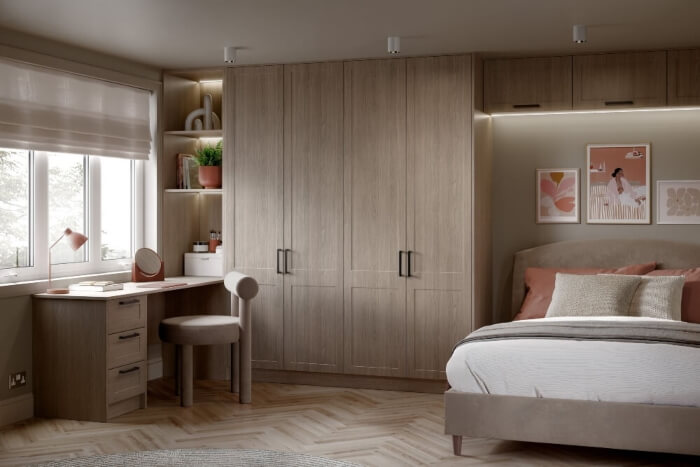 oak bespoke fitted furniture