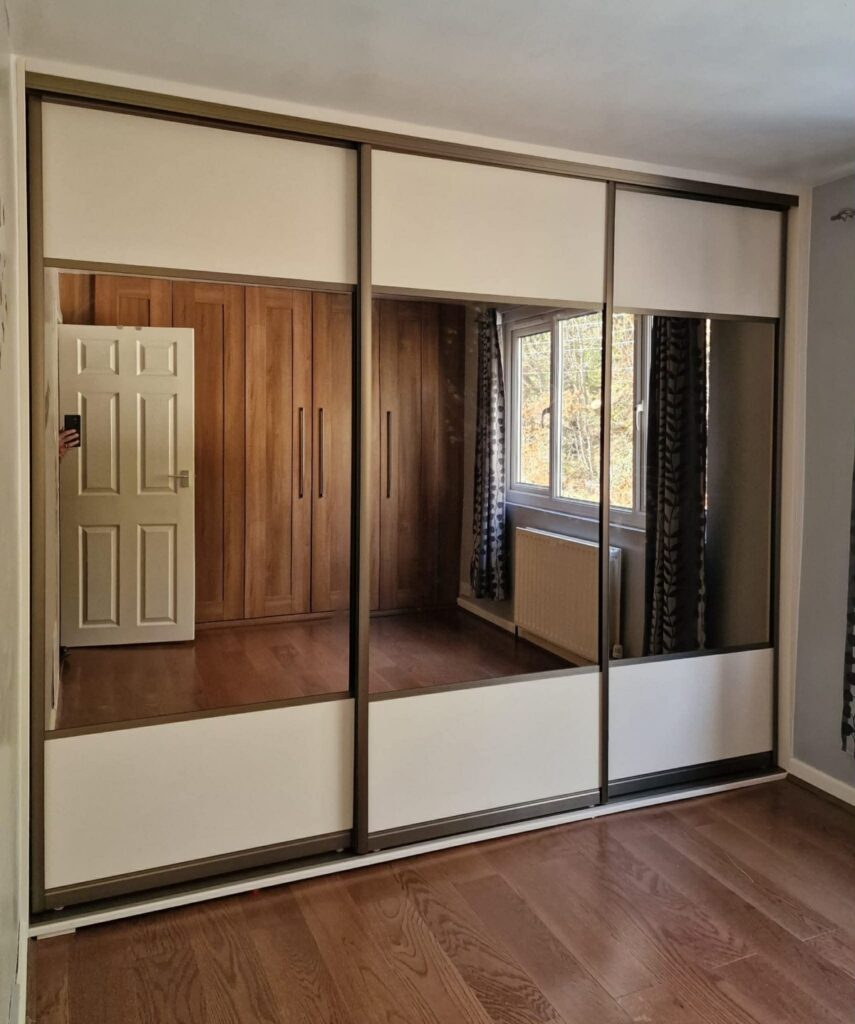 sliding built-in wardrobes